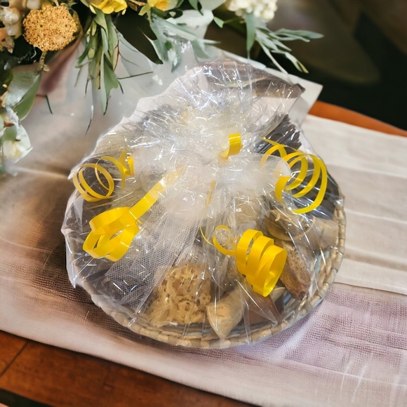 Handcrafted Handmade Custom Gift Baskets Available Seasonal Items Custom Ask - Picture 12 of 16